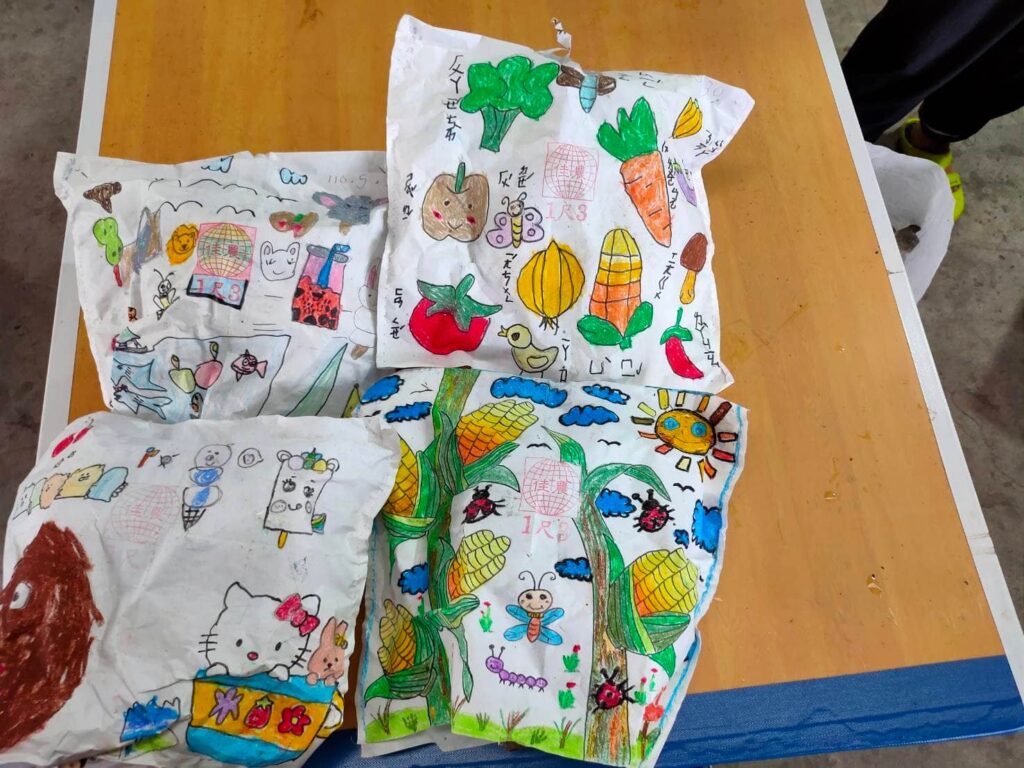 卓董農場 2022水梨套袋彩繪